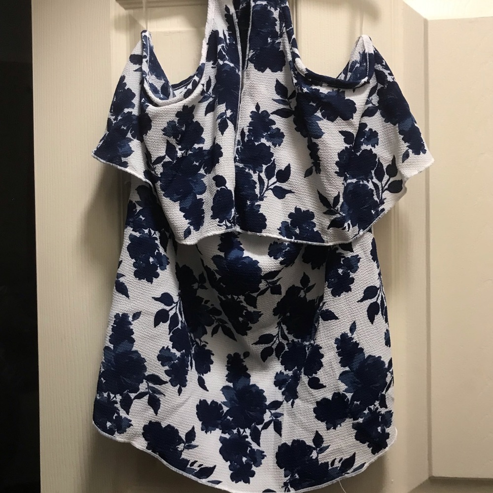 Floral Top - Picture 2 of 3